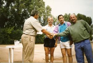 Korty OSiR Lublinie 1991-w srodku Wieslaw Ksieski