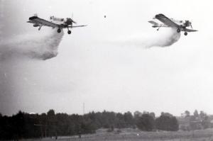 011 (2) samoloty PZL Dromader
